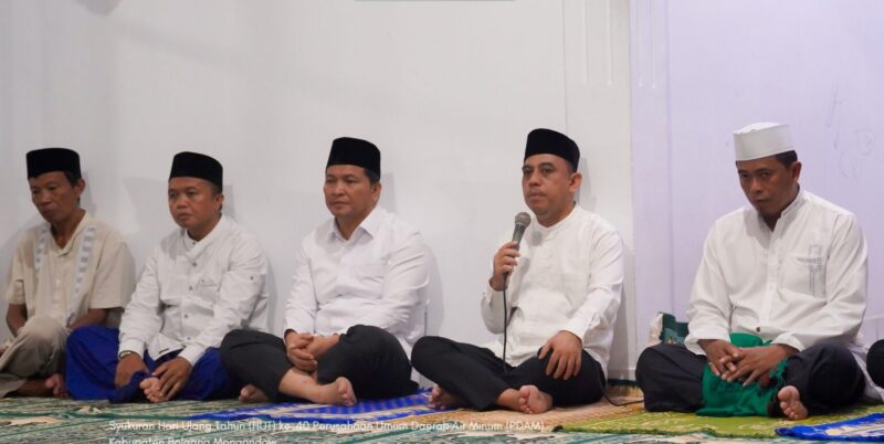 Bupati Bolmong Yusra Alhabsyi bersama dengan Wakil Bupati Dony Lumenta hadiri acara syukuran 40 tahun PDAM